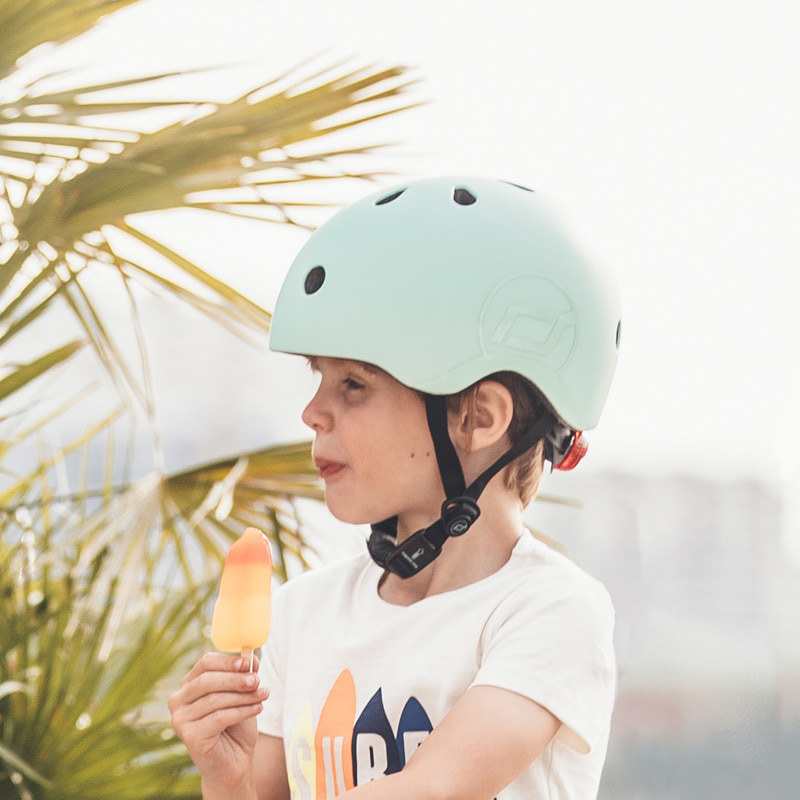 [6월중순 재입고 예정]  초경량 유아 헬멧M (키위) 어린이 자전거 킥보드 헬멧 LED